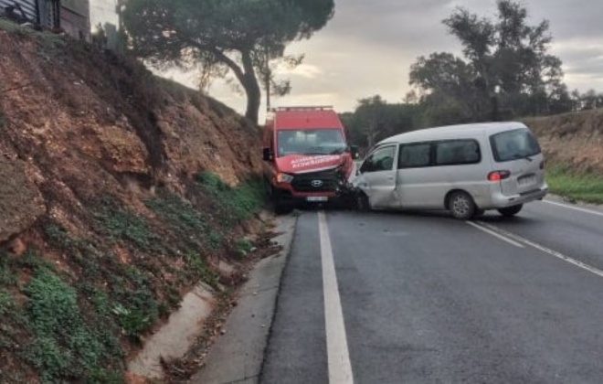 Bombeiros de Vila Nova de Milfontes perdem ambulância em acidente