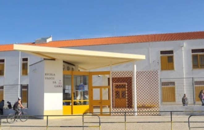Covid-19: Escolas vão reabrir a 10 de janeiro