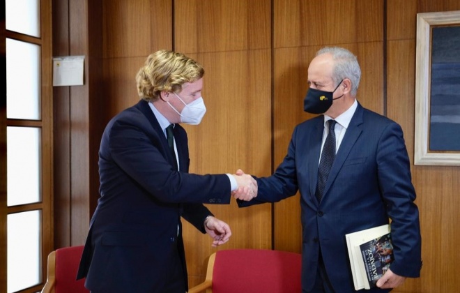 Porto de Sines recebe Alcaide de Badajoz