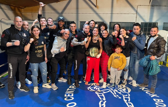 Andreia Conceição sagrou-se campeã nacional neoprofissional da Federação Portuguesa de Kickboxing e Muaythai