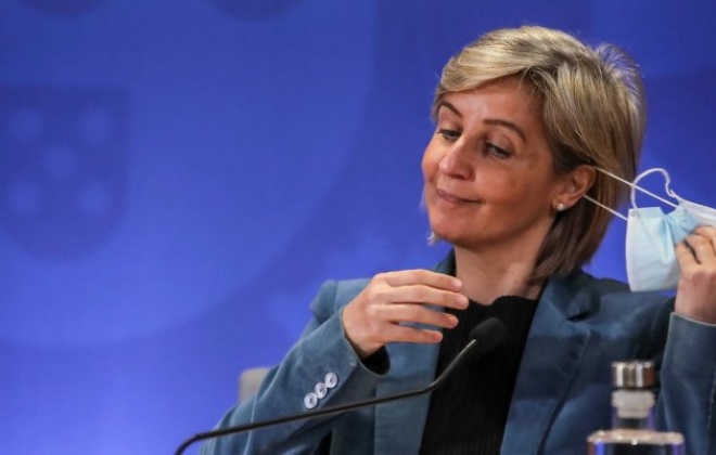 Covid-19: Ministra anuncia fim da obrigatoriedade do uso da máscara