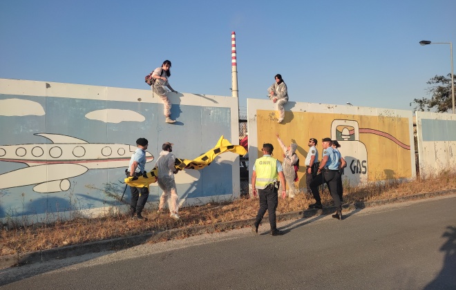 Foram detidos sete activistas que entraram na refinaria de Sines