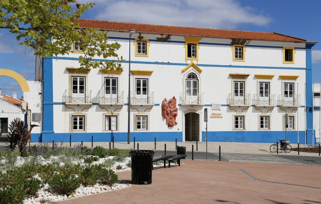 Câmara de Grândola leva investidores a reduzir número de camas turísticas e a comprometerem-se a proteger recursos hídricos
