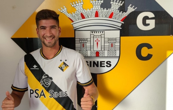 Simão Silva renova com o Vasco da Gama de Sines