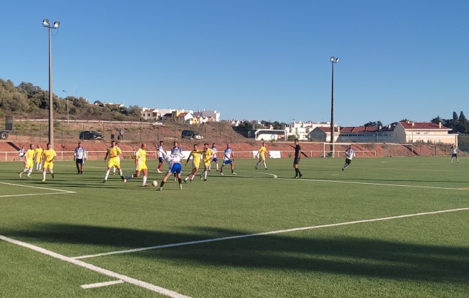 Clube de Porto Covo defronta o Sport Longueira Almograve neste sábado