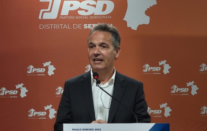 Paulo Ribeiro foi reeleito presidente da Comissão Política Distrital do PSD de Setúbal