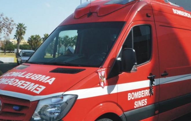 Colisão provoca dois feridos ligeiros em Morgavel, Sines
