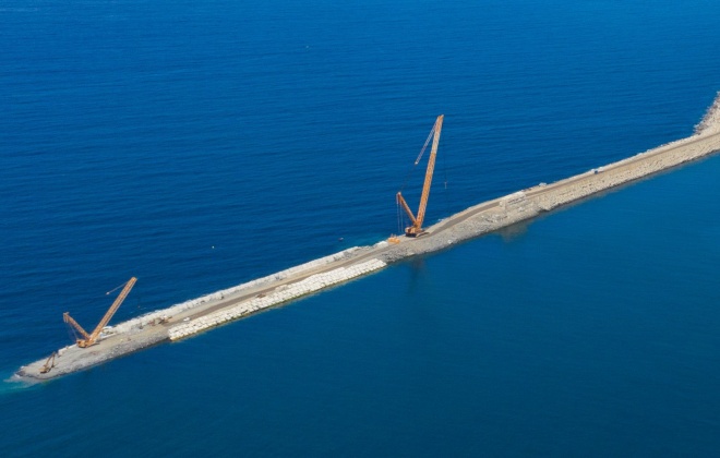 Trabalhador morre em obra de expansão do Molhe Leste no Porto de Sines