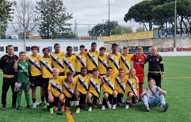Iniciados do Vasco da Gama vencem em Santiago do Cacém e reforçam a liderança
