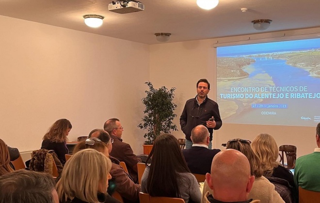 Técnicos de turismo do Alentejo e Ribatejo estão reunidos em Odemira