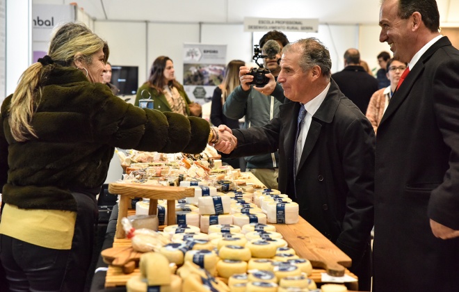 Vila de Serpa está a receber a Feira do Queijo do Alentejo