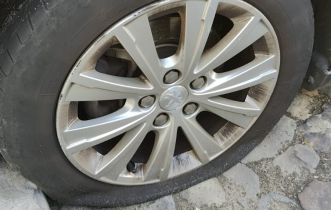 Vandalismo provoca estragos em dezenas de carros em Sines