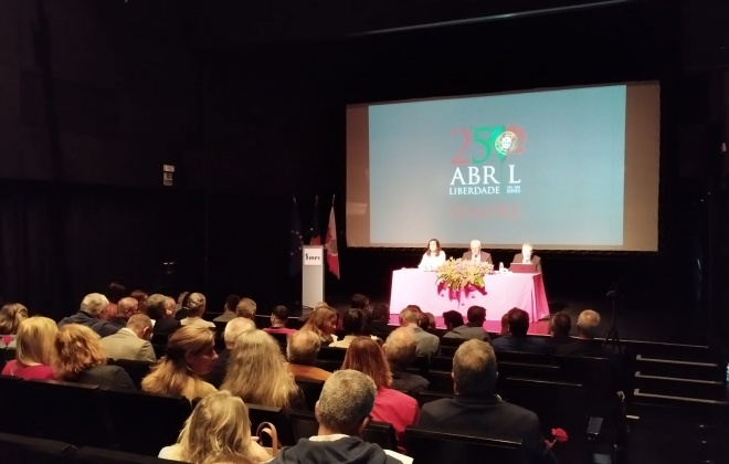 Assembleia Municipal de Sines aprovou voto de pesar e fez um minuto de silêncio em memória do Papa Francisco