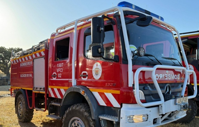 Está extinto o incêndio que deflagrou no Monte da Pedra em Alcácer do Sal
