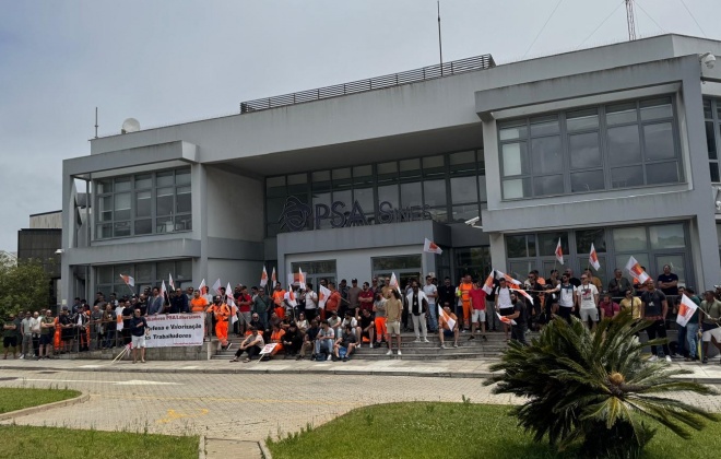 Trabalhadores da PSA Sines e LaborSines fazem nova greve parcial a partir de segunda-feira
