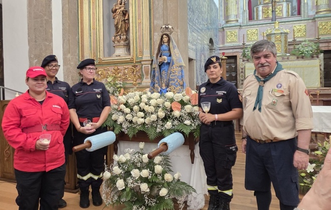 Bombeiros de Sines presentes na Procissão em Honra de Nossa Senhora das Salas