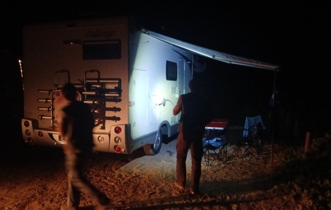 ICNF e Polícia Marítima fiscalizam campismo ilegal no Parque Natural do Sudoeste Alentejano e Costa Vicentina