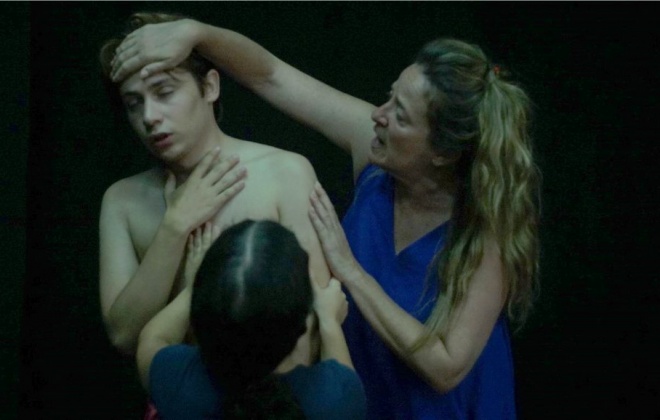 Mostra EmCena apresenta em setembro o espetáculo "Um Drama de Cozinha para um País Fascista"