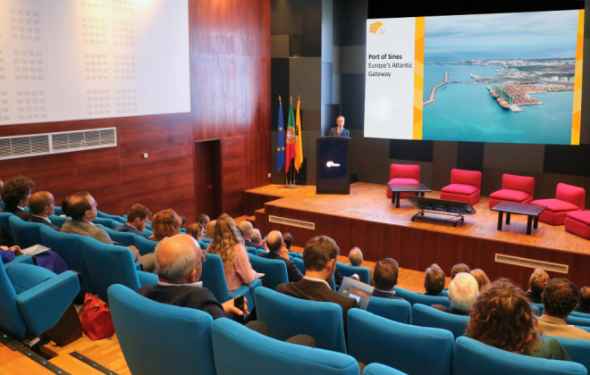 Porto de Sines recebe comitiva de Embaixadores da União Europeia