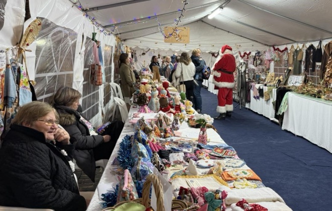 Catarina Vaz atua hoje na Feira de Natal “solidária” em Vila Nova de Milfontes