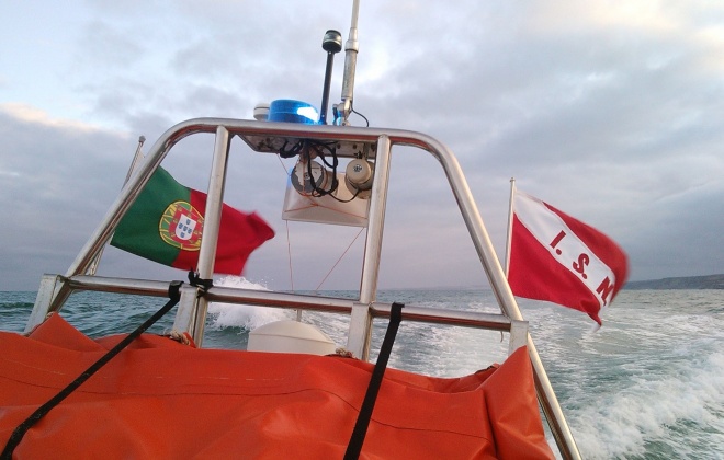 Autoridade Marítima auxilia sete pessoas ao largo de Sines