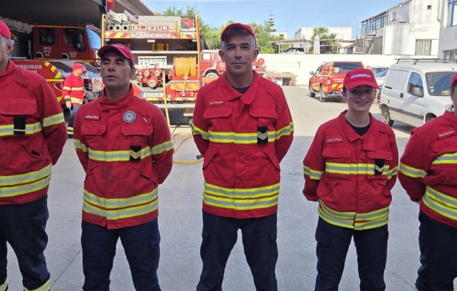 Cinco bombeiros de Aljezur foram ontem promovidos